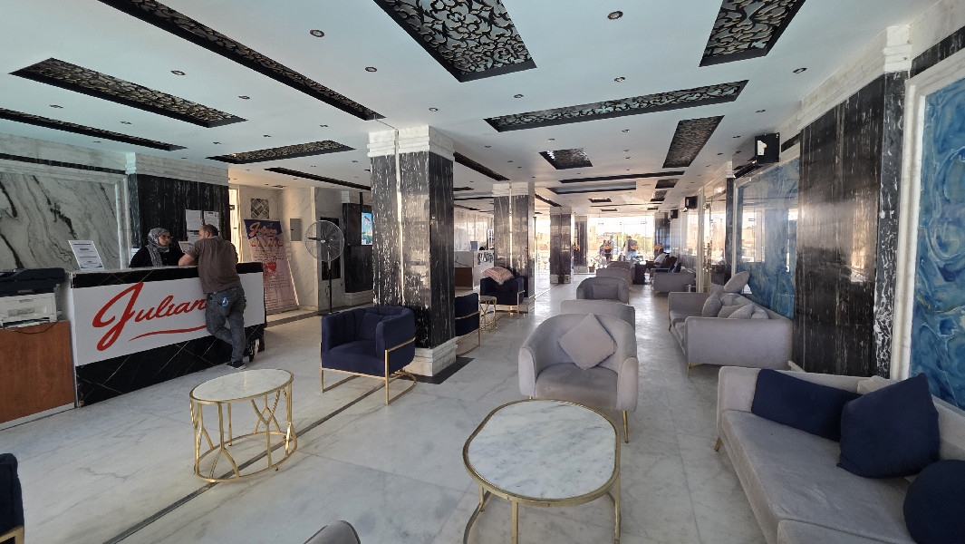 Juliana Beach Resort / Al Ahyaa / přímo na pláži / bazény