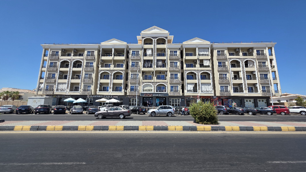 Juliana Beach Resort / Al Ahyaa / přímo na pláži / bazény