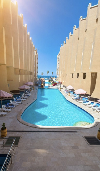 Juliana Beach Resort / Al Ahyaa / přímo na pláži / bazény